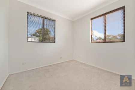 “All utilities included in rent!” - Photo 2