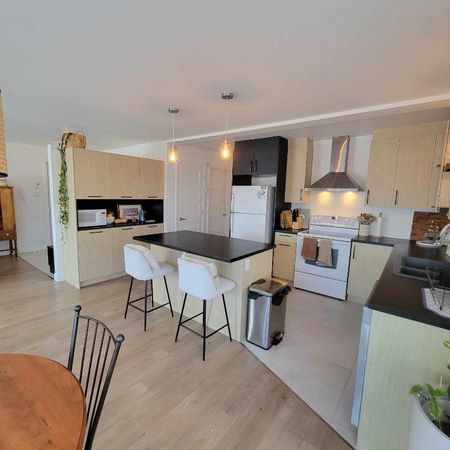 Appartement lumineux 4 1/2 domaine boisé - Photo 3