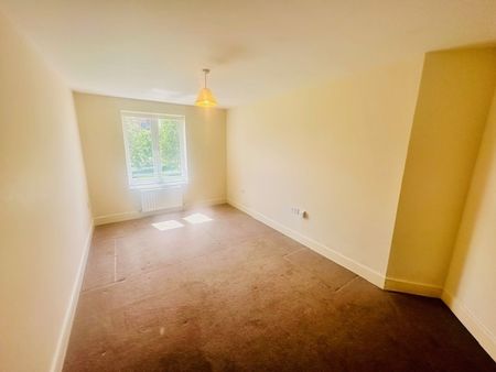 Kingsquarter, Maidenhead - Photo 3