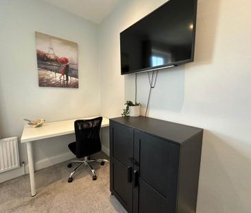 1 bedroom in a house share to rent - Photo 6