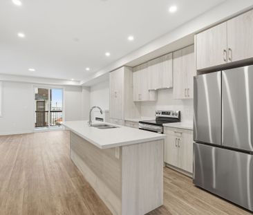 For Lease - 6 Robert Gilpin Lane, Richmond Hill, Ontario - Photo 3