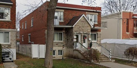 3 1/2 HAUT DE TRIPLEX TRANQUILLE - Photo 3
