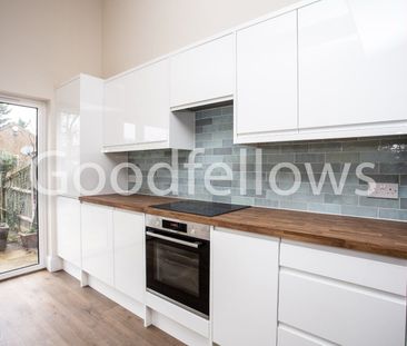 4 bedroom mid terraced house to rent, - Photo 5