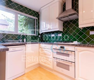 3 bedroom end of terrace house to rent - Photo 6