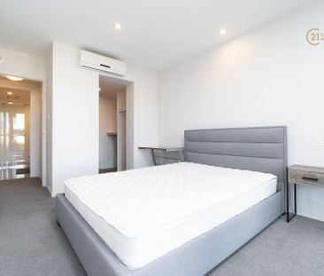 Walk to Local Hotspots in Northbridge @$830 Per Week - Photo 3