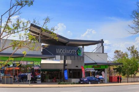 “FAMILY HOME IN GREAT LOCATION” - Photo 2