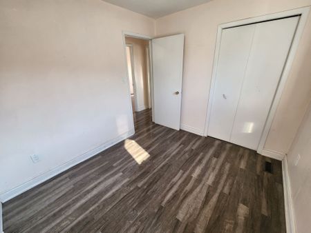 For Lease - 3334 Tallmast Crescent, Mississauga, Ontario - Photo 5