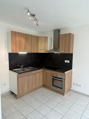 Location Appartement 2 pièces 38m² BRIGNOLES 83170 - Photo 4