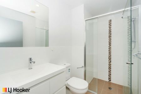 Simple Living in the Center of Molonglo - Photo 5