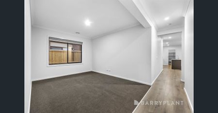 Modern Family Living Meets Winter Valley Tranquility - Photo 5