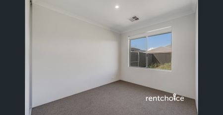 Family Comfort in Baldivis Park Estate - Photo 5