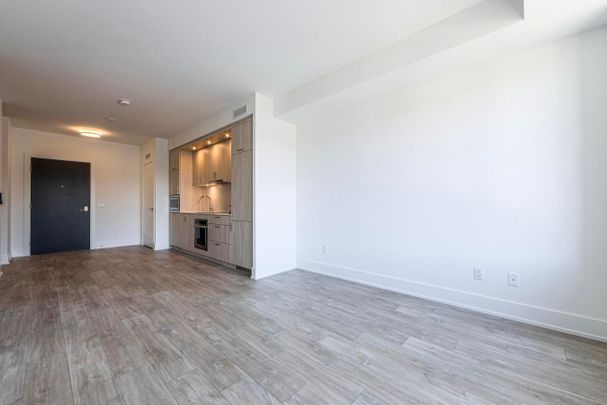 For Lease - 259 The Kingsway N/A Unit# 413, Toronto, Ontario - Photo 1