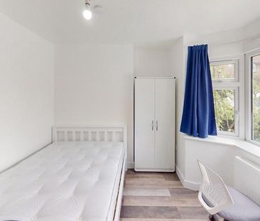 1 bedroom in a house share to rent - Photo 6