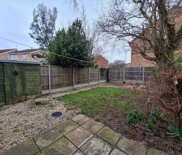 2 bedroom semi-detached house to rent - Photo 6