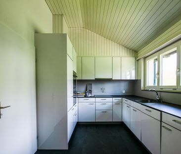 Exklusive 6.5-Zimmer-Dachwohnung mit traumhafter Aussicht im Hirzel - Foto 3