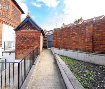 House share to rent - Photo 2