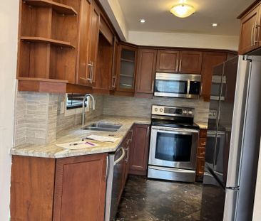 For Lease - 14 Barrett Crescent, Ajax, Ontario - Photo 5