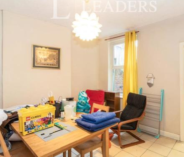 2 bedroom mid-terrace to rent St. Stephens Road, NG2 - Photo 3