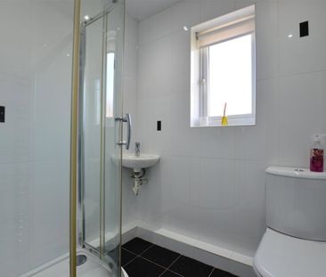 Highfield Place, Pallion, Sunderland, Tyne & Wear, SR4 6LP - Photo 2