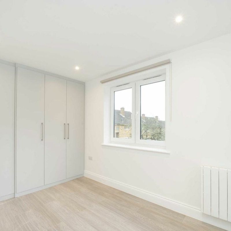 Brent Street, NW4, London - Photo 1