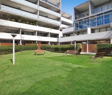 Fully Furnished One Bedroom Courtyard Apartment - Photo 4