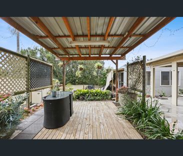 65 Mountain View Drive, Woongarrah, NSW 2259 - Photo 2