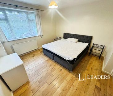 3 bedroom house to rent Algar Road, Stoke-on-Trent, Staffordshire, ST4 - Photo 6