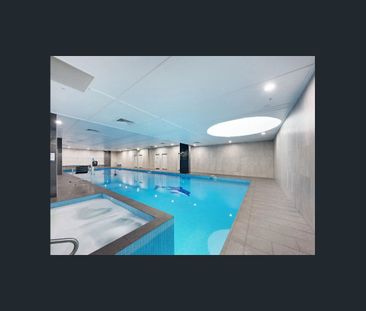 Rosebery 2 Bed & Study 2 bath w/front & back yard, Carspace Lease. - Photo 6