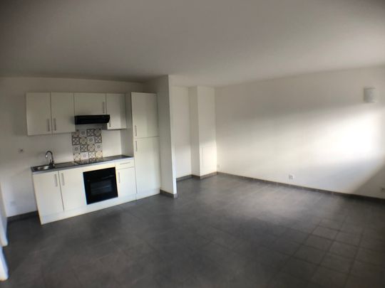 Location Appartement 2 pièces 39m² CHATEAUNEUF SUR LOIRE 45110 - Photo 1