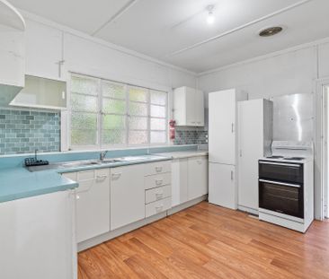69 Mount Gravatt Capalaba Road, Upper Mount Gravatt QLD 4122 - Hous... - Photo 1
