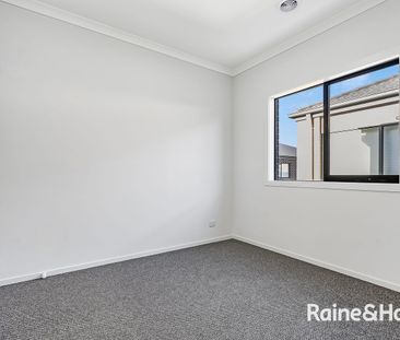 Brand New 4 Bedroom house in Clyde! - Photo 4