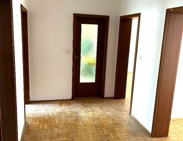 Gepflegte 3-Zimmer-Wohnung mit Loggia in der Waldsiedlung - ideal für 1 bis 2 Personen! - Photo 1
