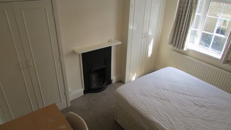 1 bed Room in Shared House - To Let - Photo 4