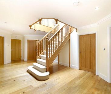 5 bedroom detached house to rent - Photo 3