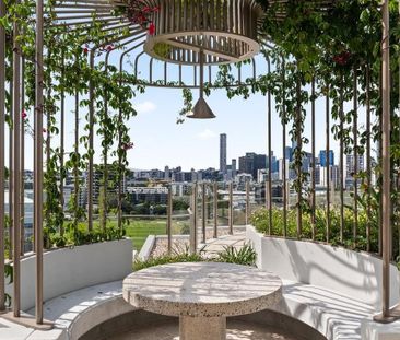 Contemporary One Bedroom Plus Study in Enclave Residences - Photo 4