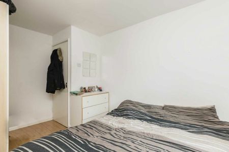 Crown Close, West Hampstead, NW6 - Photo 2