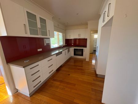 17 Austin Street, Bulleen - Photo 5