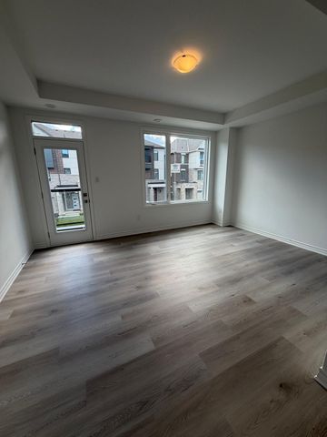 For Lease - 59 PEAREN Lane, Barrie, Ontario - Photo 3