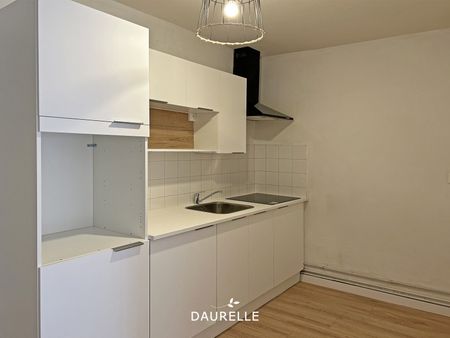 Location Appartement 2 pièces 61m² CHATEAURENARD 13160 - Photo 3