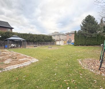 For Lease - 229 Crestwood Road, Vaughan, Ontario - Photo 5