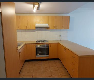 Spacious & Convenient Living - Photo 2