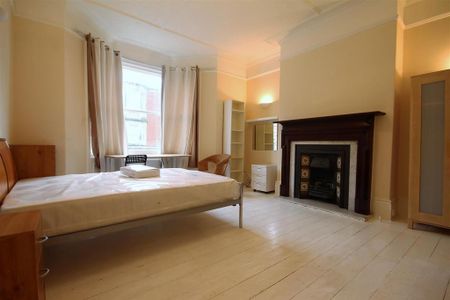 5 bedroom terraced house to rent - Photo 5