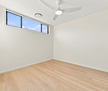 Luxury On Lighthouse Beach - Photo 5