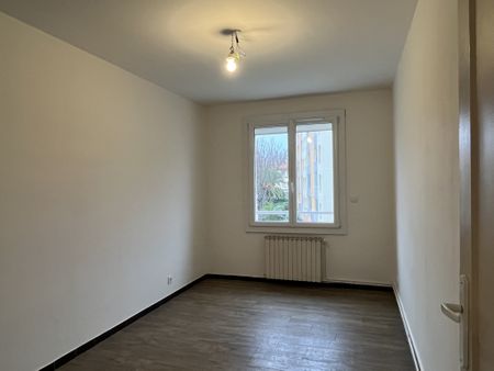 Location Appartement 3 pièces 68m² FREJUS 83600 - Photo 3