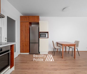 Pronájem bytu 1+kk 37 m² - Fotografie 2