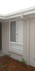 Modern 2 Bedroom Duplex - Photo 4