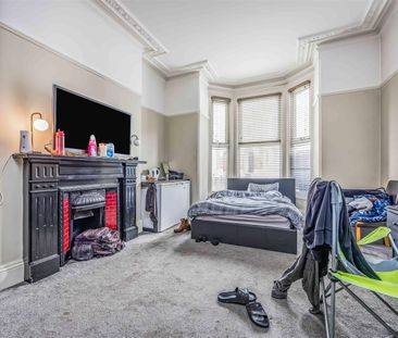 House - Terraced For Rent 59 Waverley Road, Southsea - Photo 5