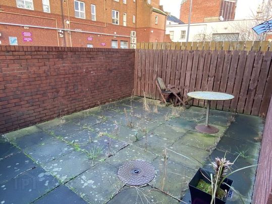 41 Salisbury Court, Dublin Road, Belfast, BT7 1DD - Photo 1