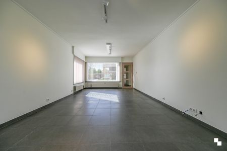 Rustig gelegen halfopen bebouwing op ruim perceel - foto 2