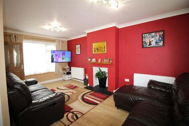 3 bedroom semi-detached house to rent - Photo 1